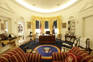 2. აშშ - თეთრი სახლი - ყველა პრეზიდენტის ,,ოვალური,, კაბინეტი