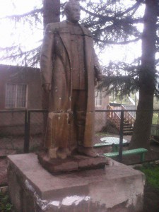 ზესტაფონში, კერძოდ დაბა შორაპანში სტალინის ძეგლი აღადგინეს